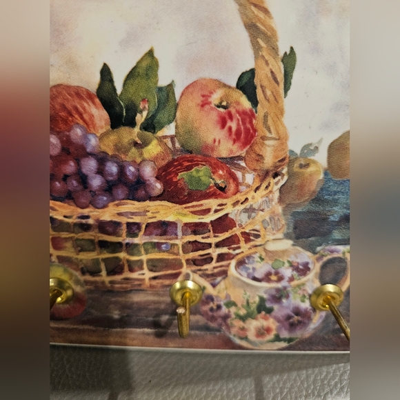 4 Key Holder Wall-mount Santa Barbara 1999 Judy Buswell "Basket of Fruit" - Picture 5 of 7
